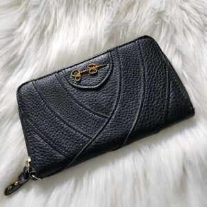 Jessica Simpson • Zippered Wallet